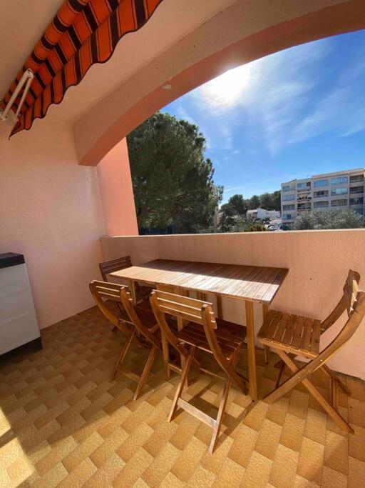 Charmant Studio A Saint Mandrier Sur Mer Apartment Exterior foto